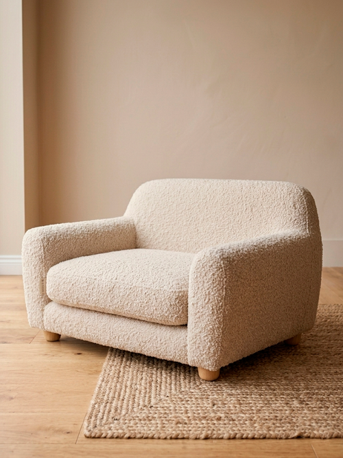 The Wiggly Bouclé Lounge Bed