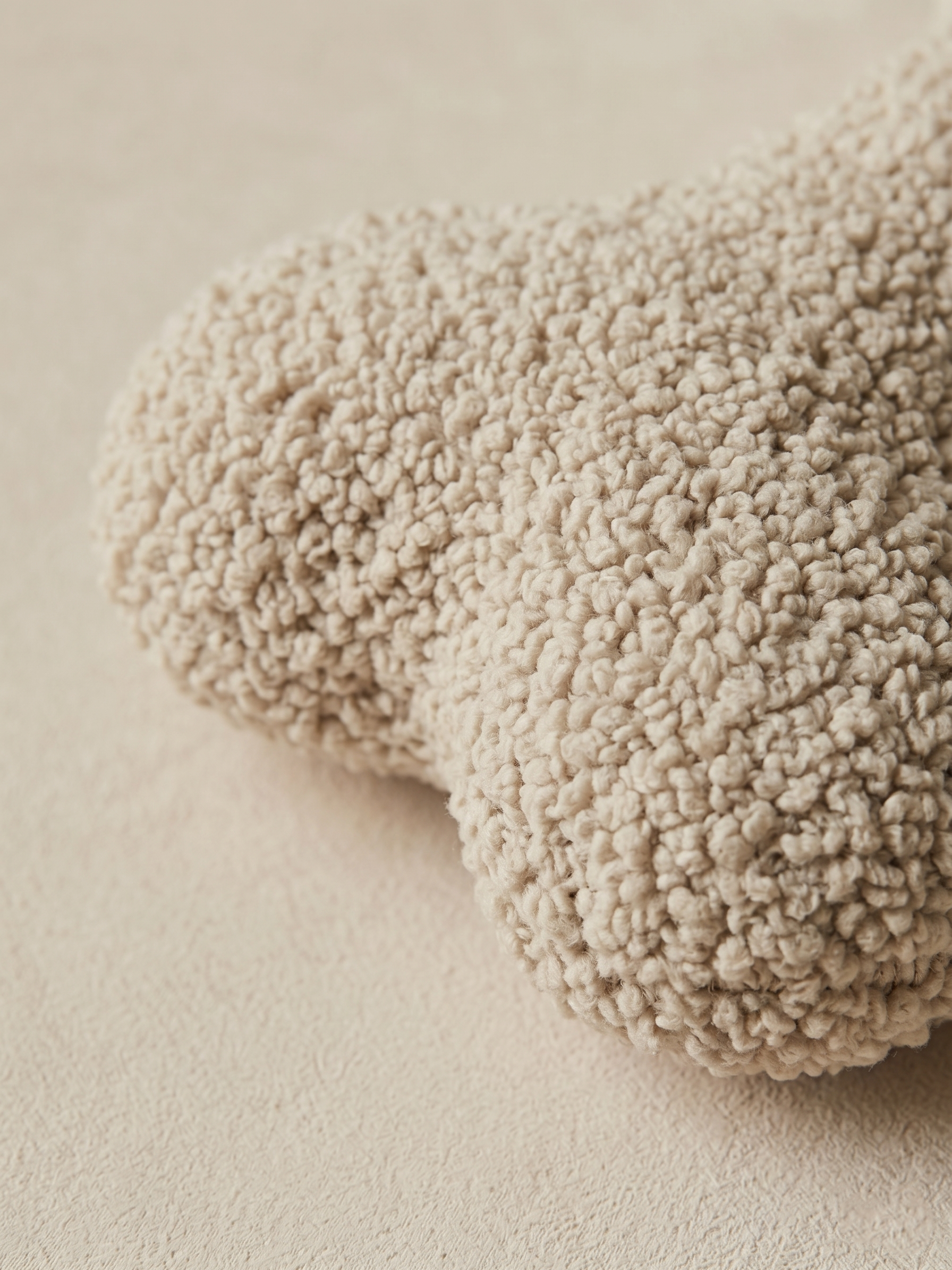 The Wiggly Bouclé Bone
