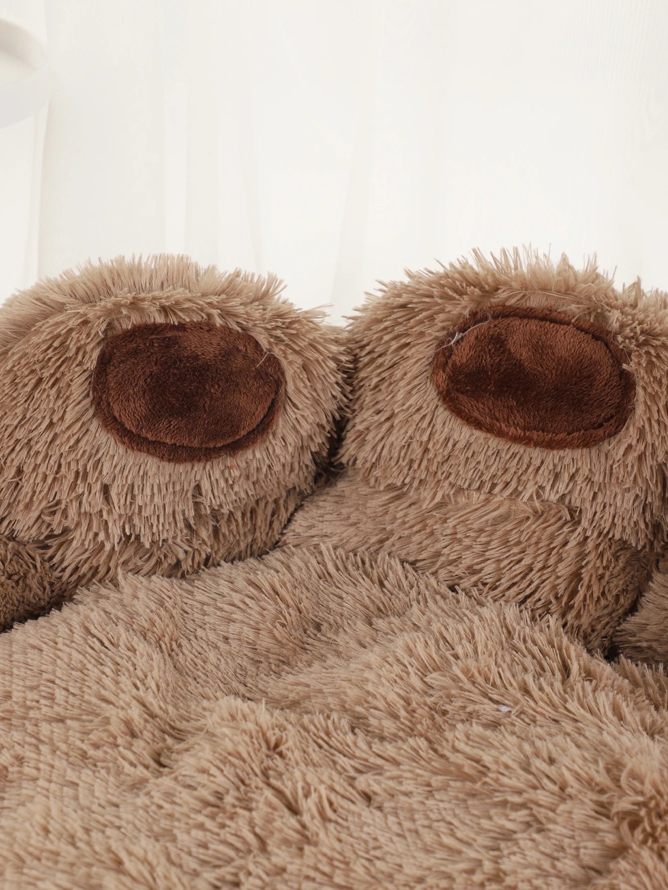 Wiggly™ Paw Pet Bed