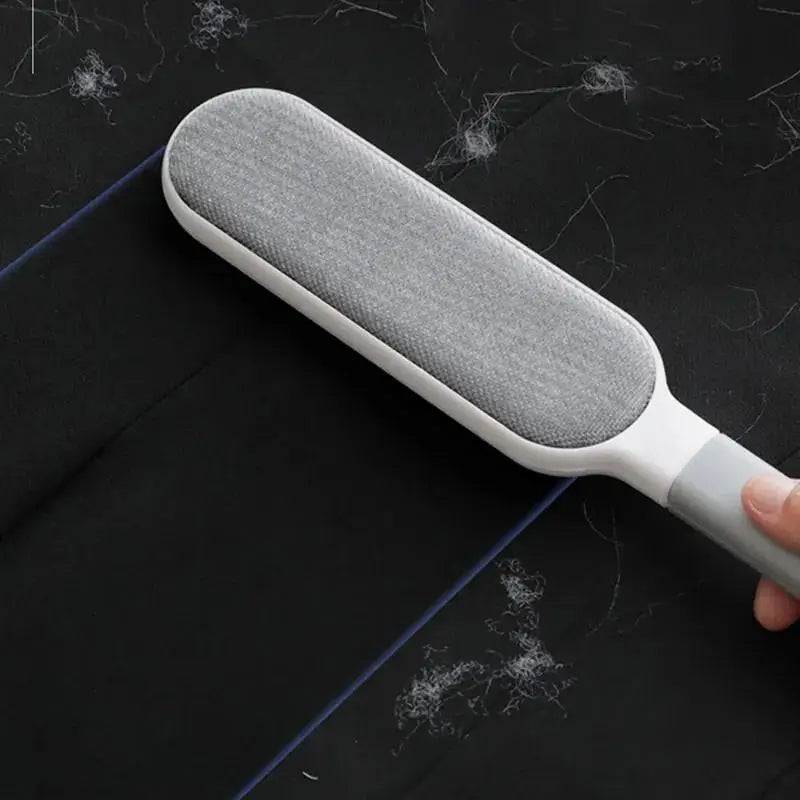Wiggly™ Electrostatic Lint Brush