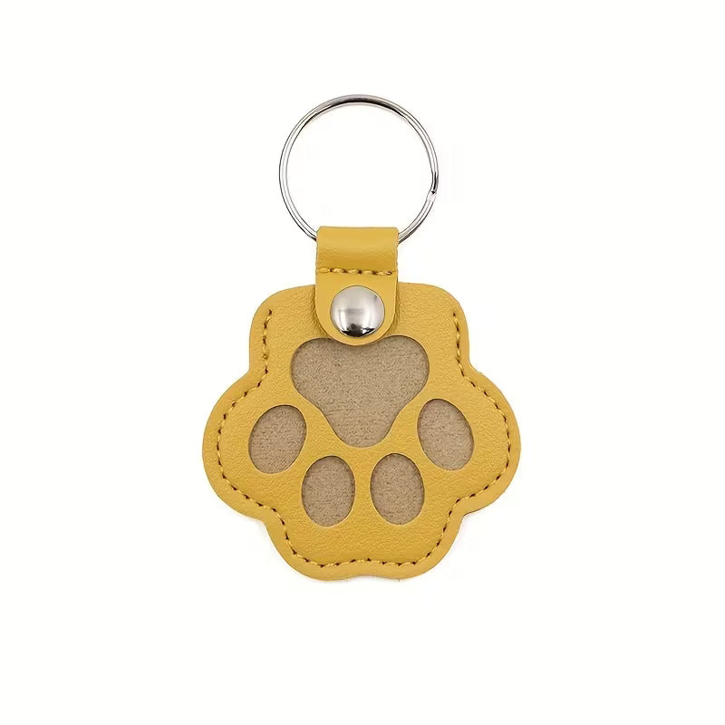 Wiggly™ Paw Keychain